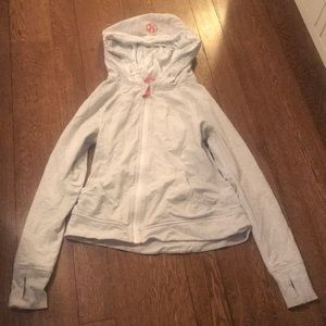 Lululemon zip up fits size SMALL